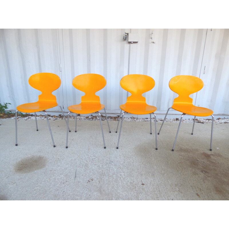 Set of 4 ant chairs 3101 by Arne jacobsen for Fritz Hansen - 1980s