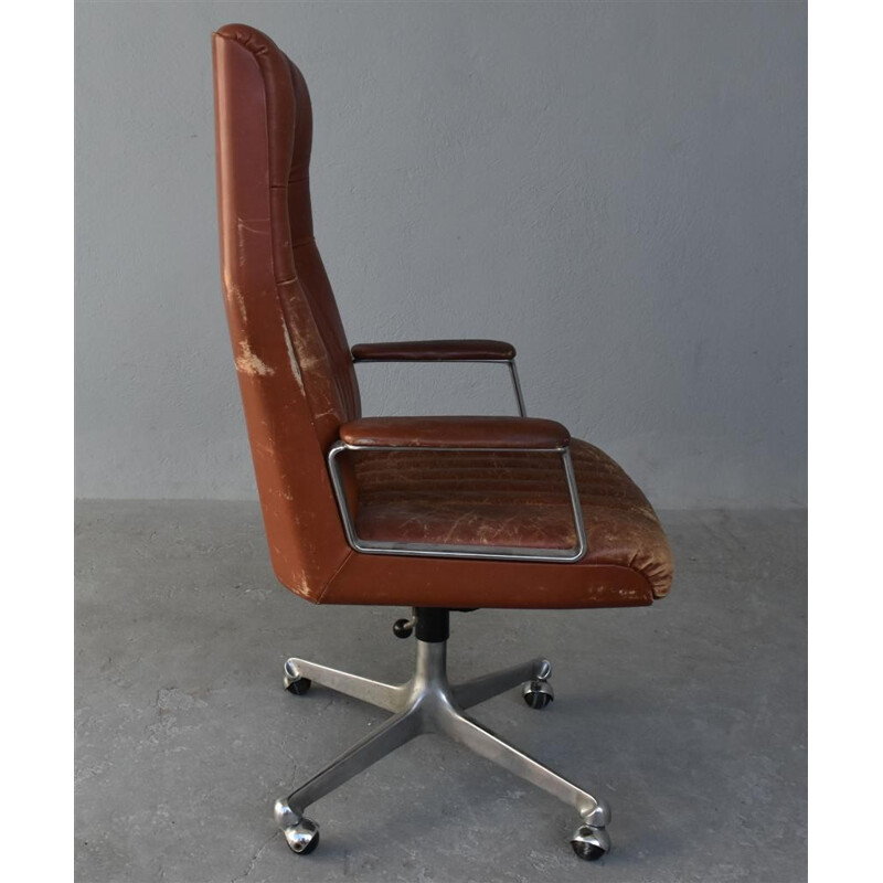 Office armchair P128 by Osvaldo Borsani by Tecno - 1970s
