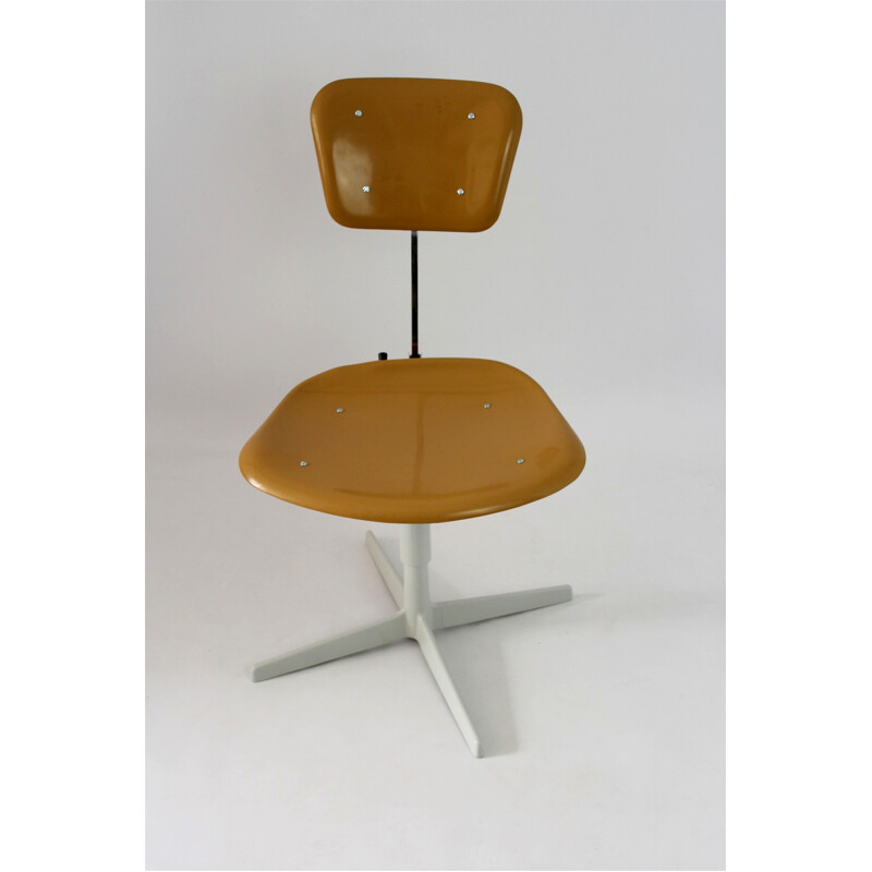 Chaise Industrielle marron en Acier et en Plastique - 1970