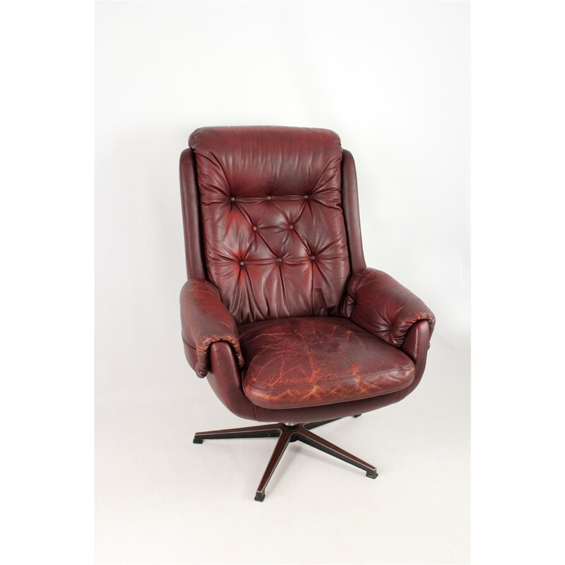 Vintage leather armchair from PeeM - 1970s