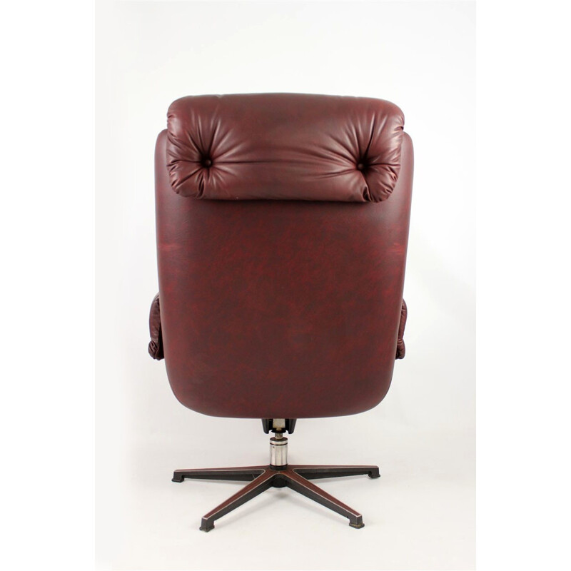 Vintage leather armchair from PeeM - 1970s