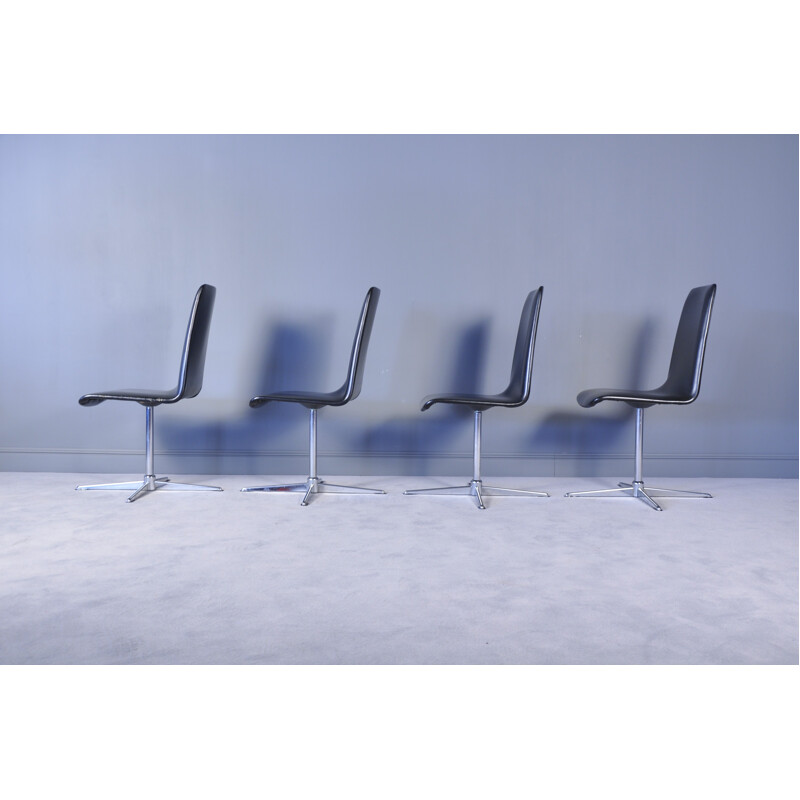 Suite de 4 chaises vintage pivotantes - 1970