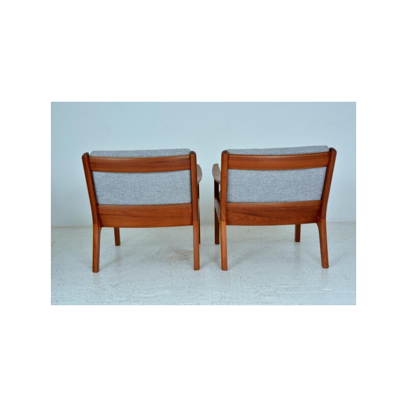 Pair of Scandinavian "Senator" armchairs by Ole Wanscher for France&Son - 1960s