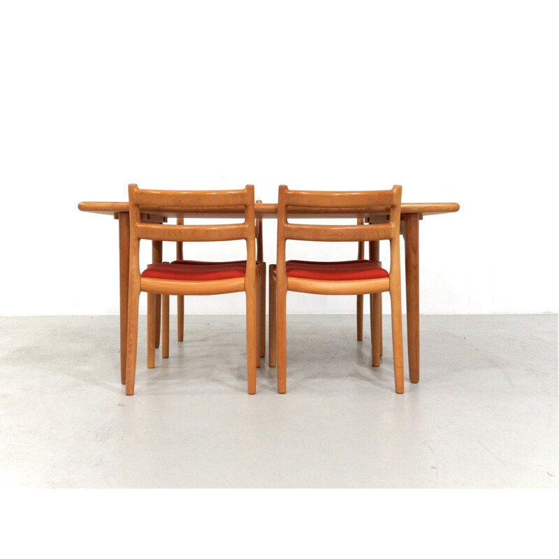 Dining Table in massive oak Model 24A by Niels Otto Møller - 1970s