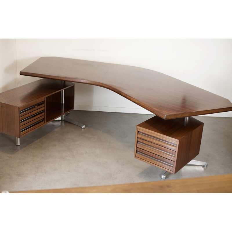 "Boomerang" desk model T96 by Osvaldo Borsani for Tecno - 1960s