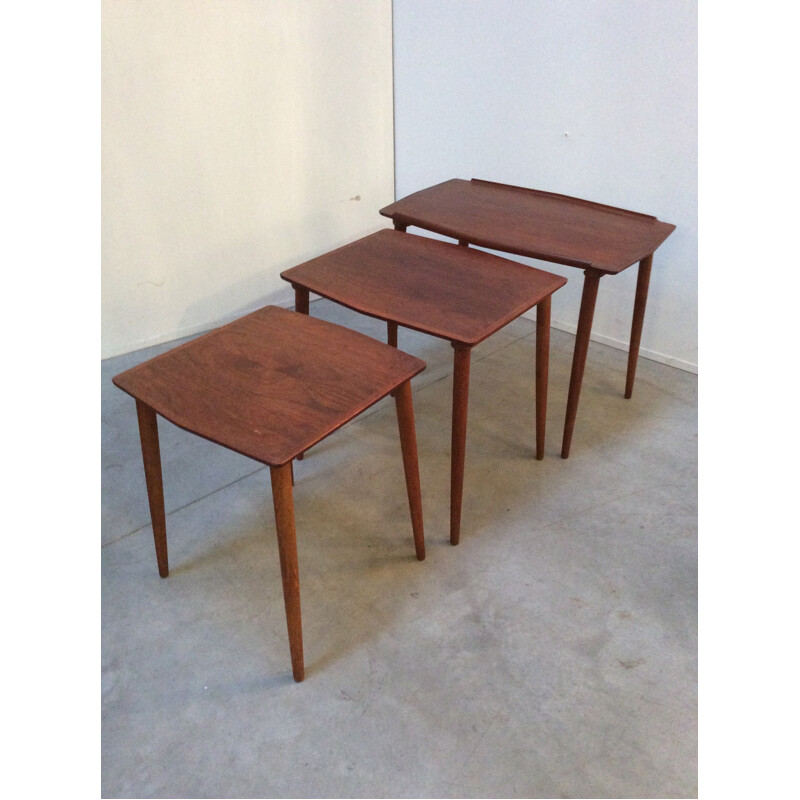 Danish nesting tables in wood - 1950s