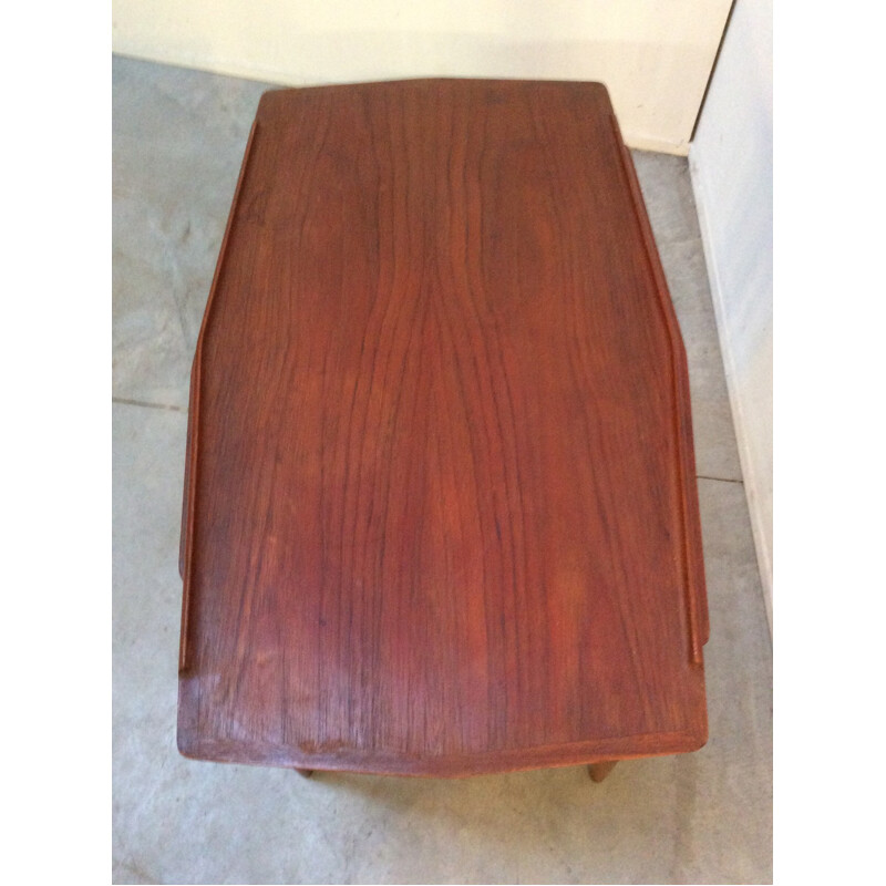 Danish nesting tables in wood - 1950s