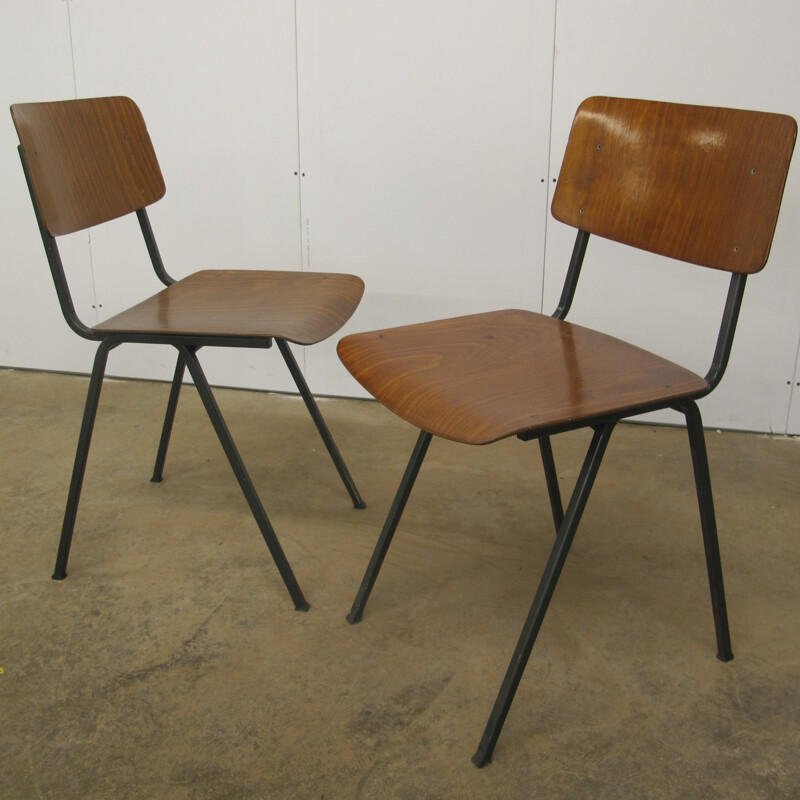 Juego de 4 sillas vintage de acero y madera contrachapada de Marko, 1960