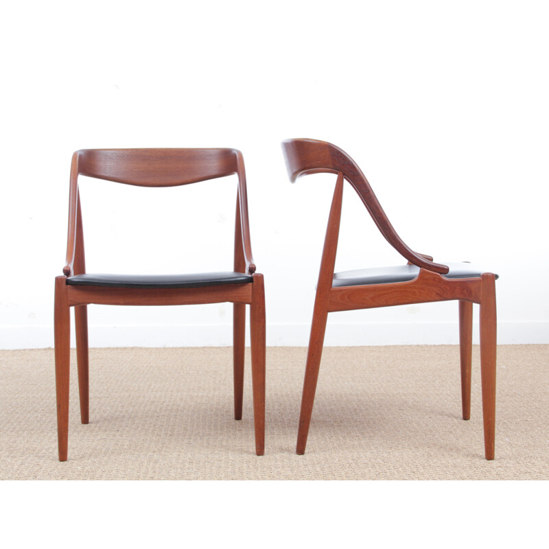 Pair of scandinavian chairs made of teak and leatherette - 1950s