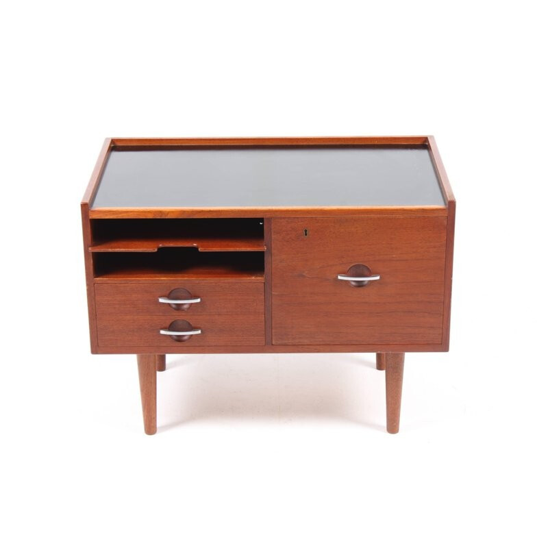 Mid-century Commode by Hans J. Wegner - 1950s