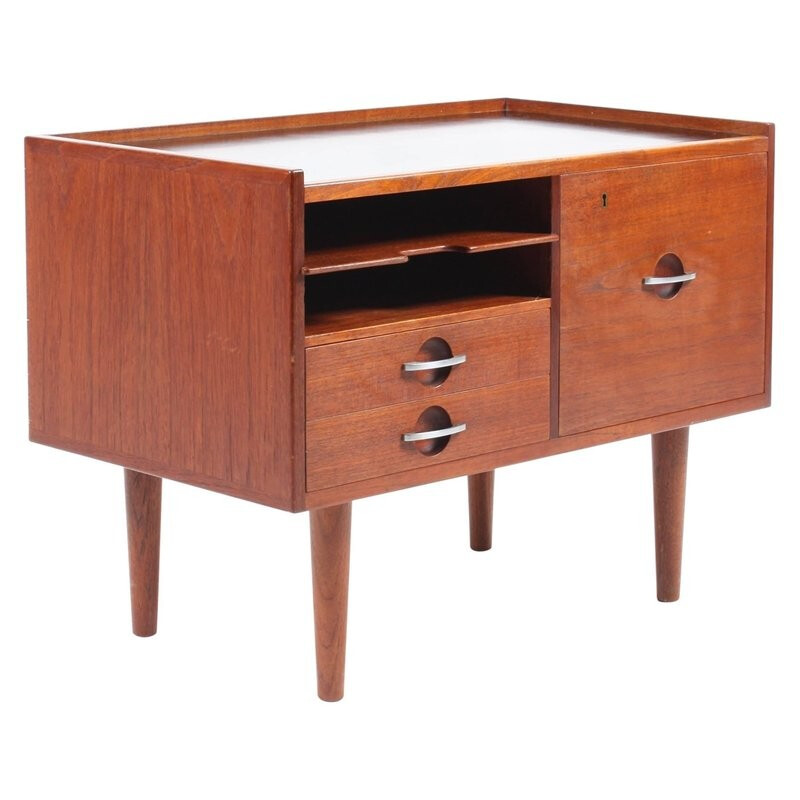 Mid-century Commode by Hans J. Wegner - 1950s