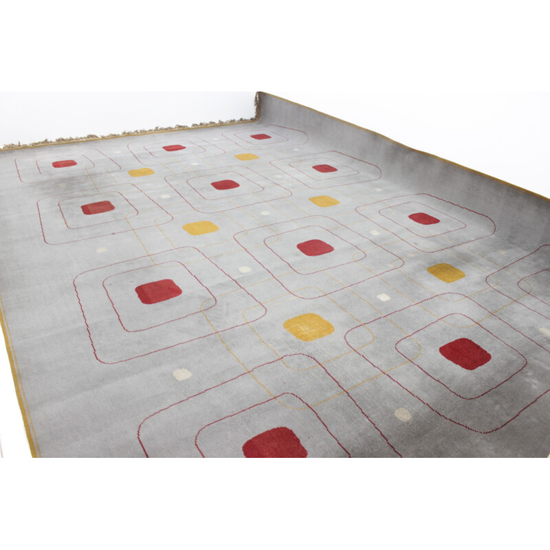 Big geometric gray carpet - 1940s