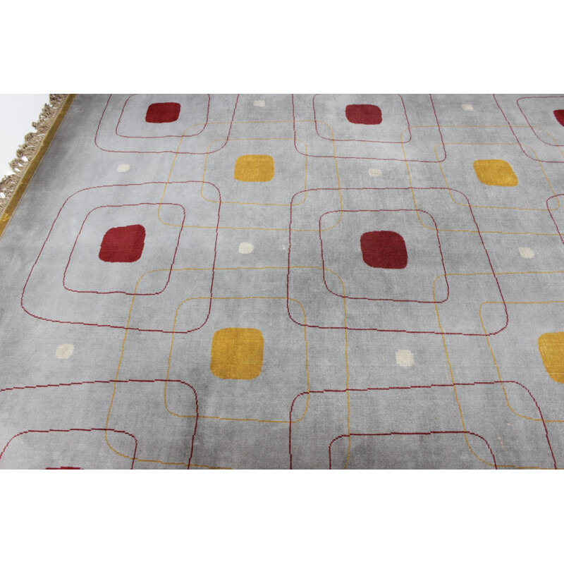 Big geometric gray carpet - 1940s