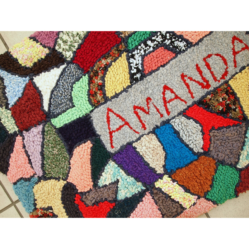 Tapis crocheté "Amanda" vintage américain fait à la main - 1980