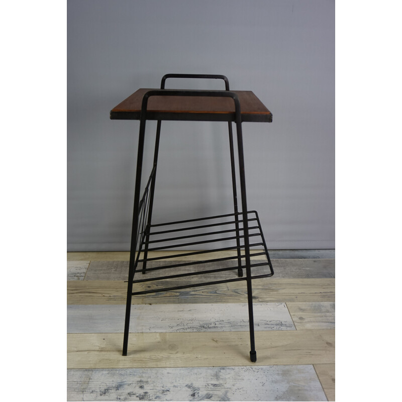 Table d'appoint vintage avec porte-revues intégrée - 1950