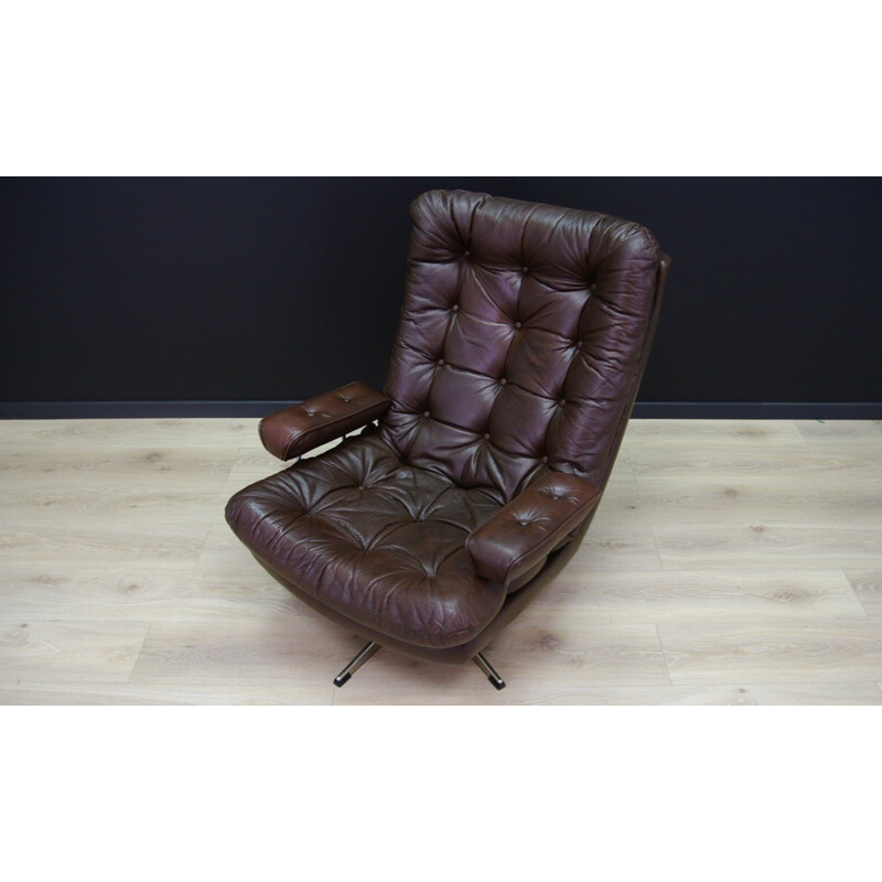 Vintage leather armchair - 1960s
