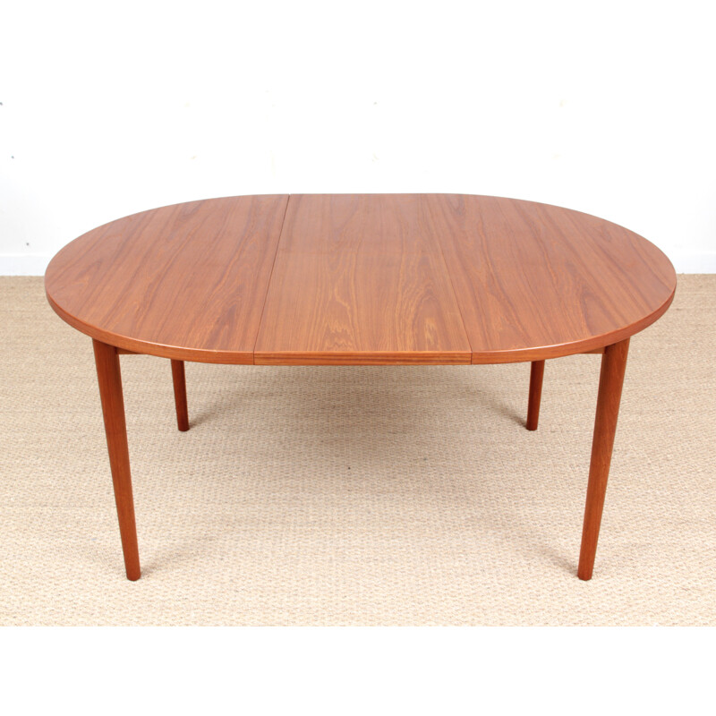 Scandinavian round teak dining table with 1 extension by Nils Jonsson for Troeds - 1960s