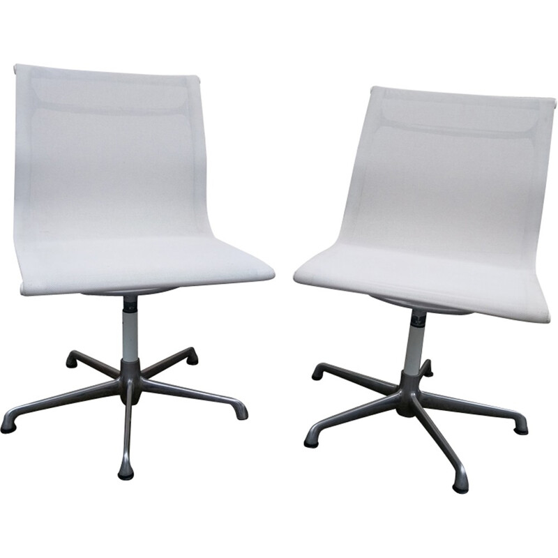 Pair of EA 105 chairs by Eames for ICF - 1980s