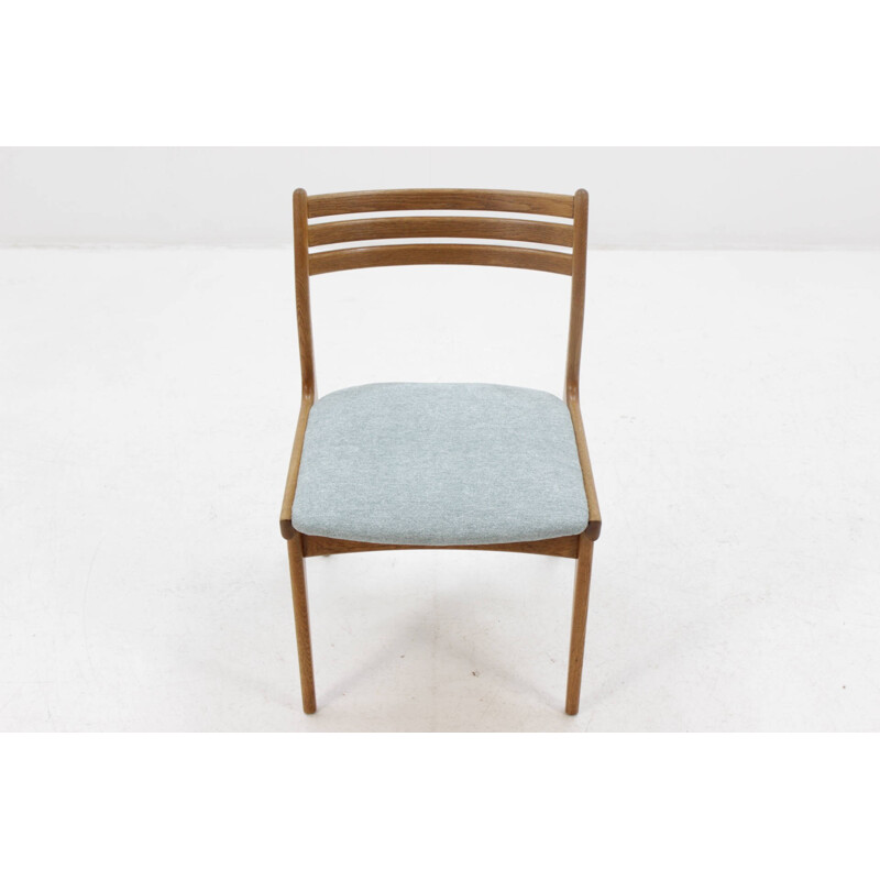 Suite de 4 chaises en chêne danoises par Johannes Andersen - 1960