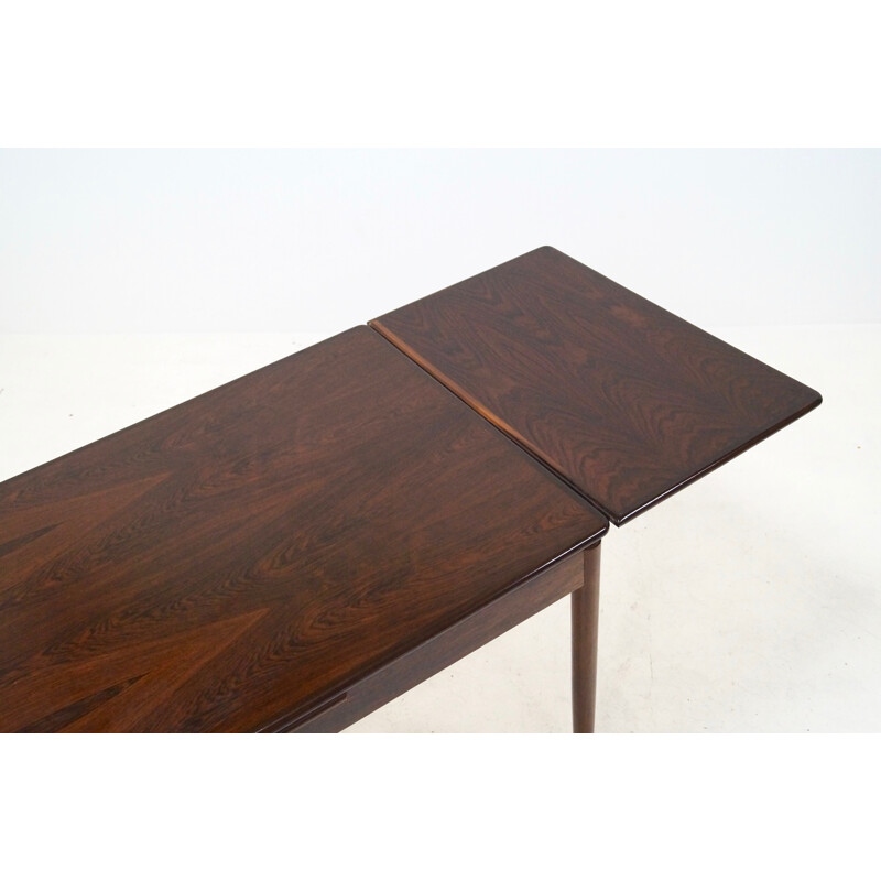 Vintage Extendable Rosewood Dining Table Danish Design - 1960s