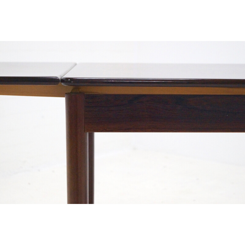 Vintage Extendable Rosewood Dining Table Danish Design - 1960s