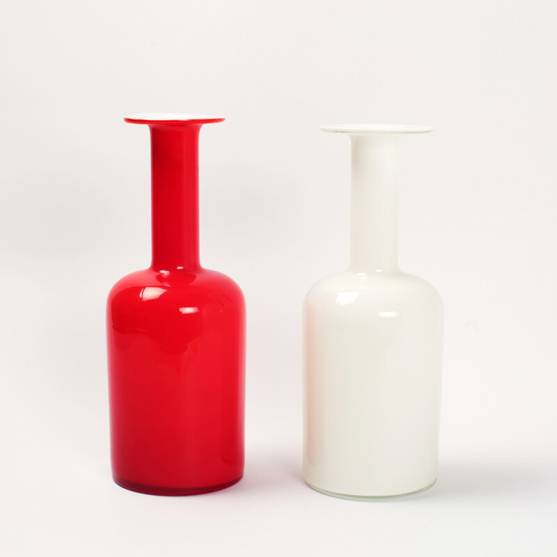 Paire de 2 vases blanc et rouge par Otto Brauer pour Holmegaard Danemark - 1960