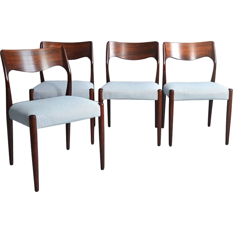 Set of 4 chairs by Niels Moller for J.L. Møllers Møbelfabrik - 1971