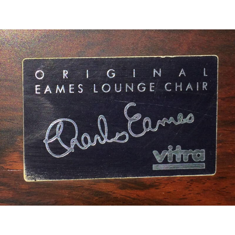 Fauteuil lounge en palissandre par Charles & Ray Eames pour Vitra - 1970