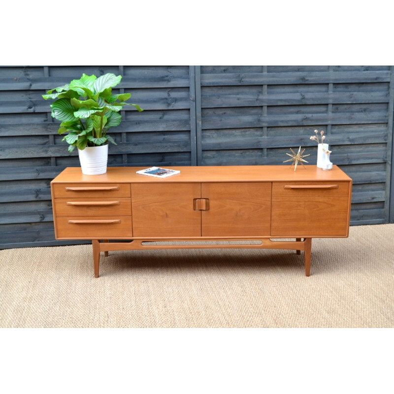 Sideboard in teak by Beithcraft - 1960s