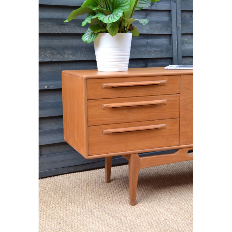 Sideboard in teak by Beithcraft - 1960s