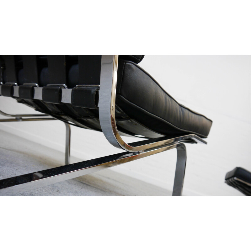 Pair of RH-301 Flat Bar Lounge Chairs in black leather by Robert Haussmann for De Sede - 1950s