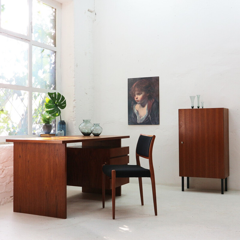 Vintage teak cabinet - 1960s