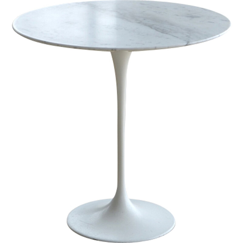 Mid-century Pedestal table by Eero Saarinen for Knoll - 1950s