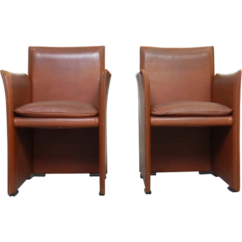 Paire de fauteuils en cuir marron par Mario Bellini pour Cassina - 1970