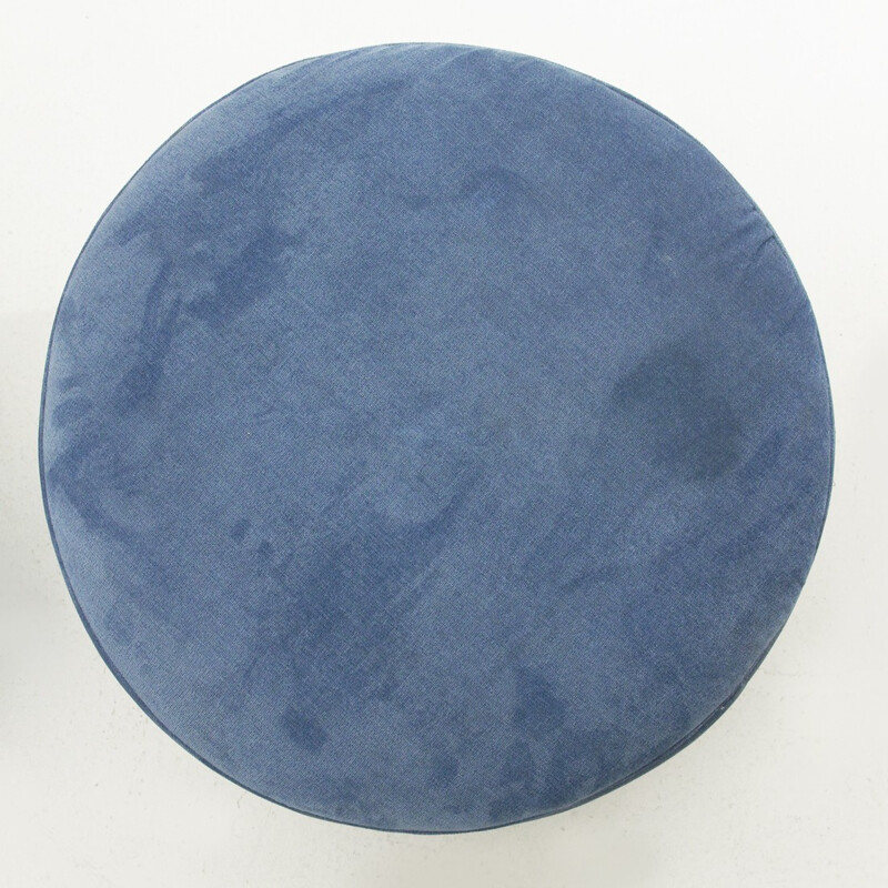 Paire de poufs en velour bleu - 1940