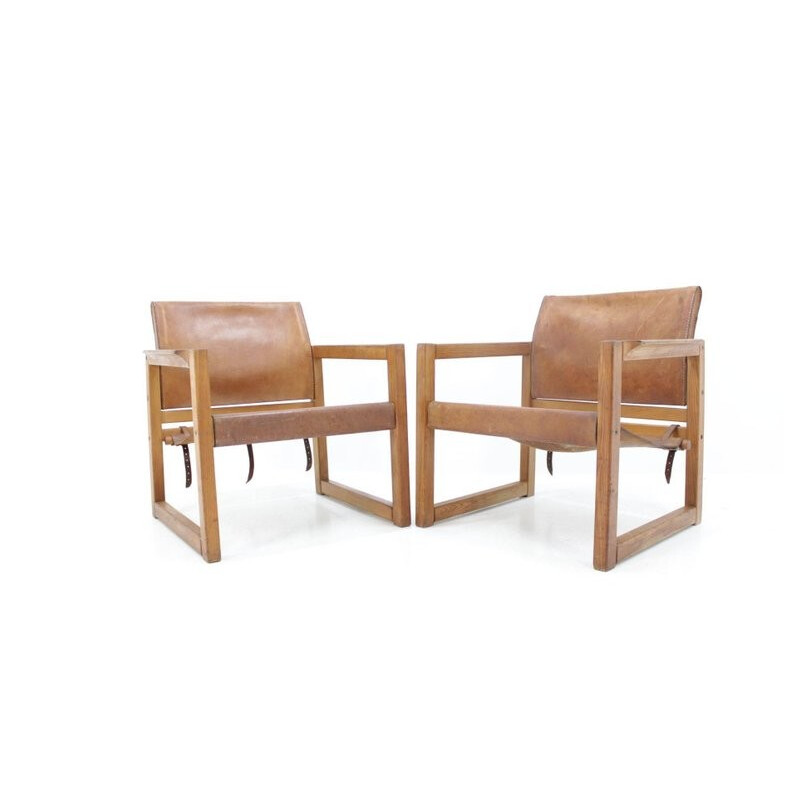 Pair of Vintage Leather Safari Chairs Designed by Karin Mobring - 1970s.