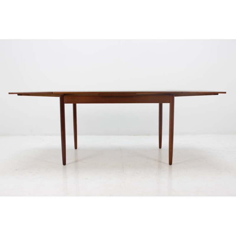 Vintage Scandinavian Teak Extendable Table - 1960s