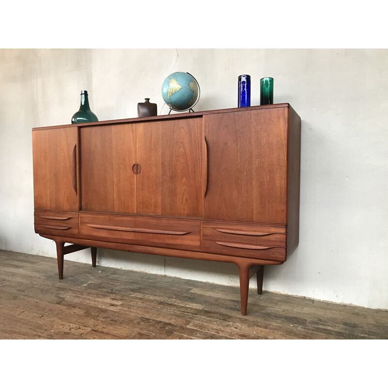 Vintage UM 14 sideboard by Johannes Andersen for Samcom - 1960s