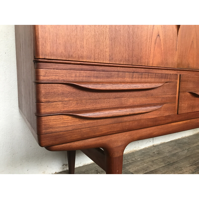 Vintage UM 14 sideboard by Johannes Andersen for Samcom - 1960s