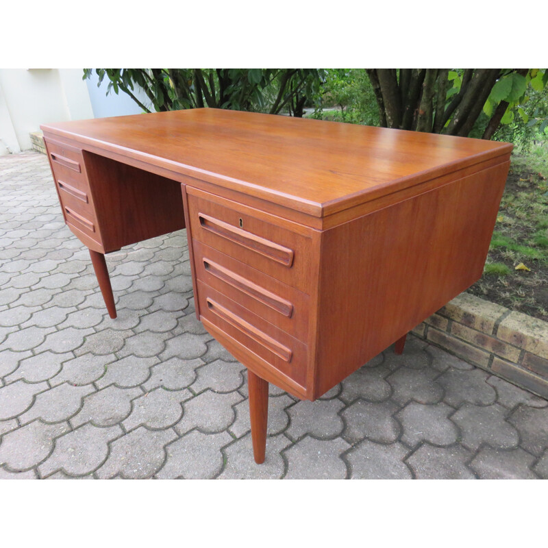 Danish desk in teak - 1960s