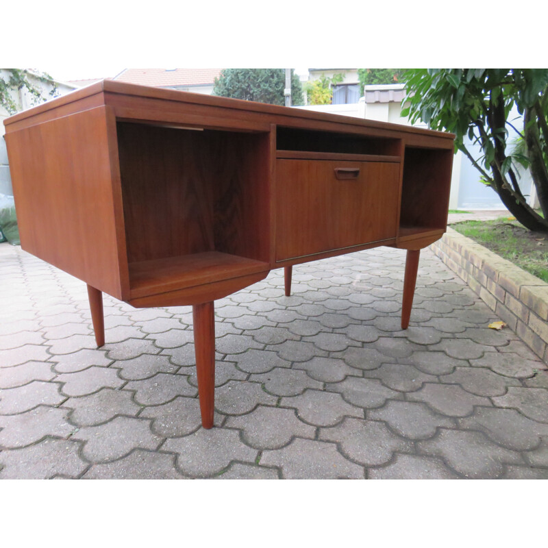 Danish desk in teak - 1960s