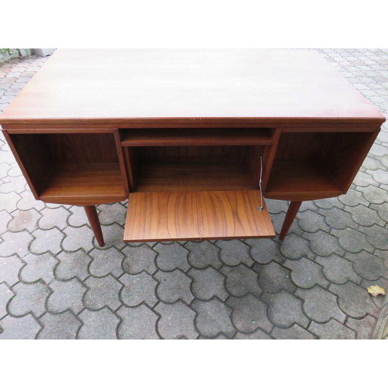 Danish desk in teak - 1960s