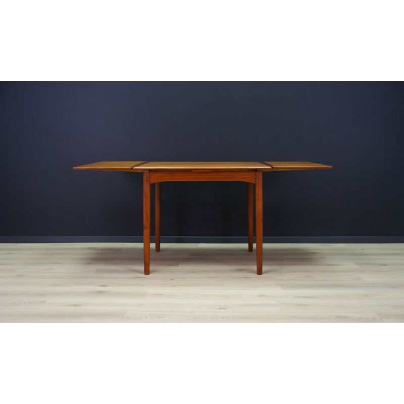 Mid-century teak table for H. Sigh & Sons - 1970s
