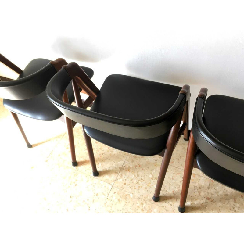Suite de 4 chaises scandinaves en palissandre de Kai Kristiansen - 1960