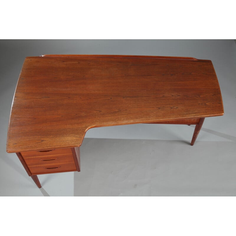 Scandinavian vintage desk by Peter Lovig Nielsen - 1950s