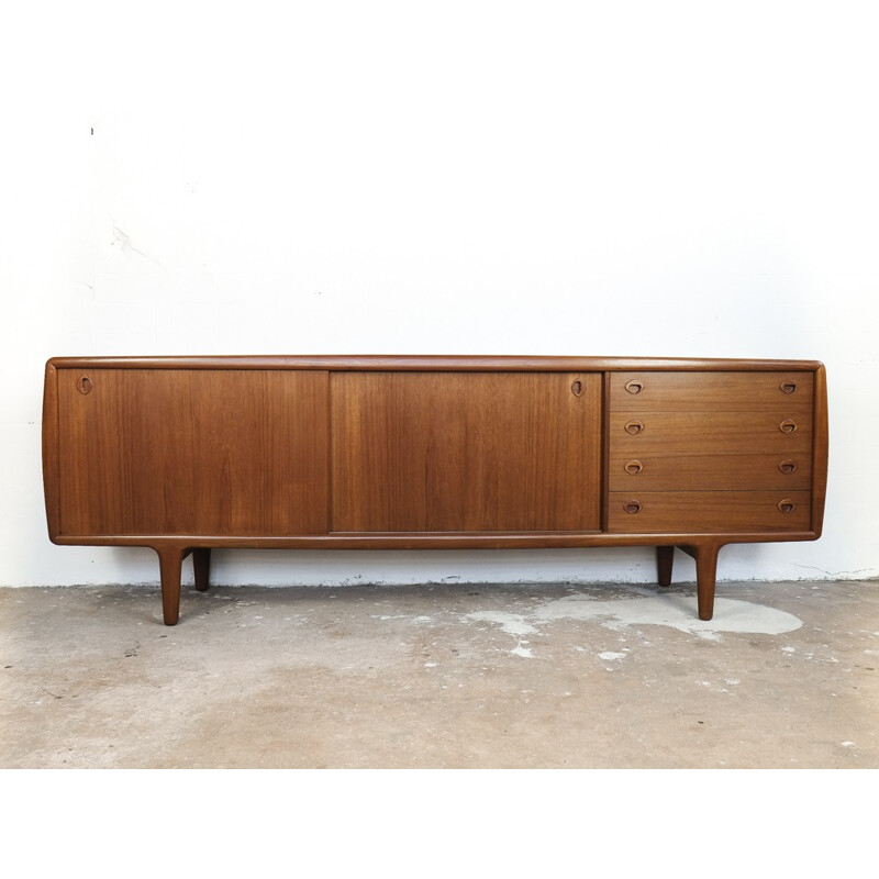 Vintage large sideboard in teak by HP Hansen - 1960s