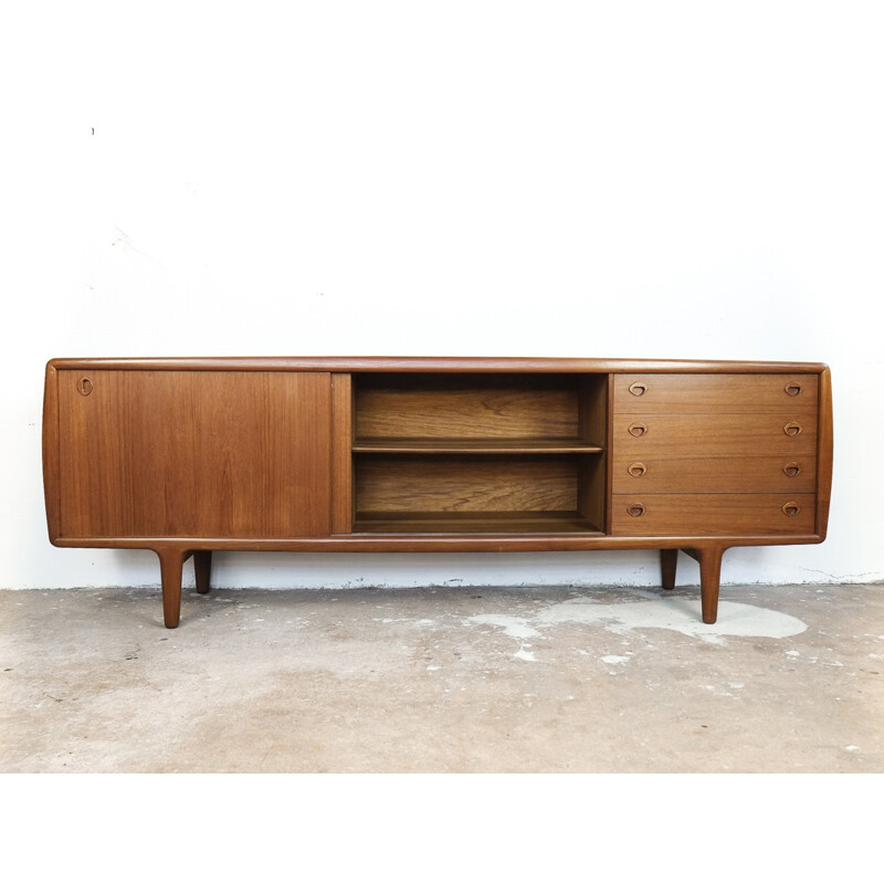 Vintage large sideboard in teak by HP Hansen - 1960s