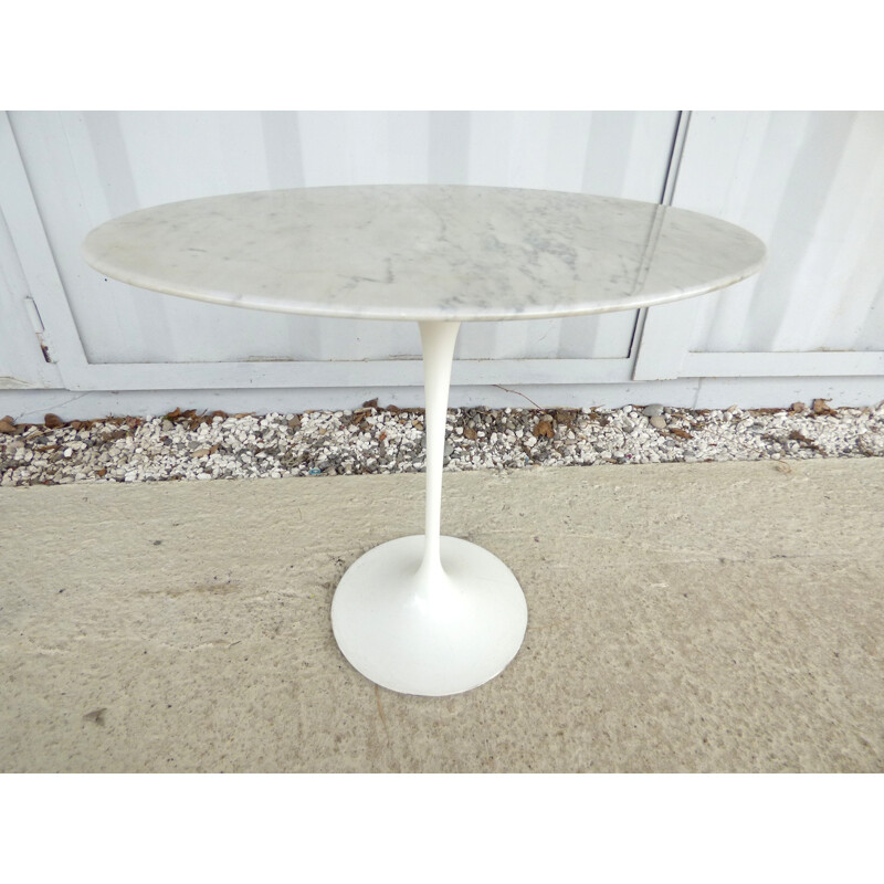 Mid-century Oval side pedestral by Saarinen for Knoll - 1960s