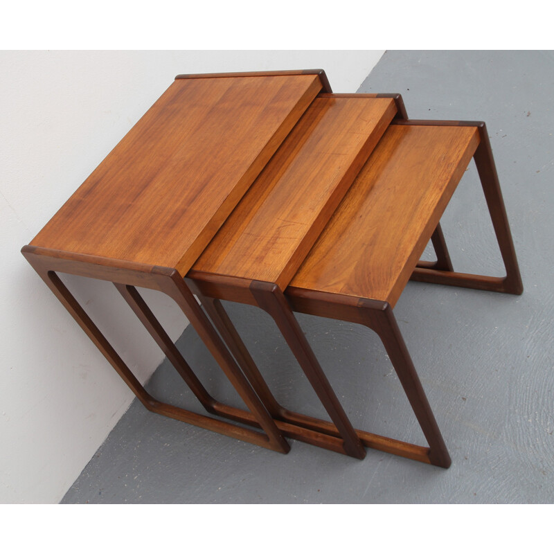 Set of 3 vintage nesting tables - 1960s