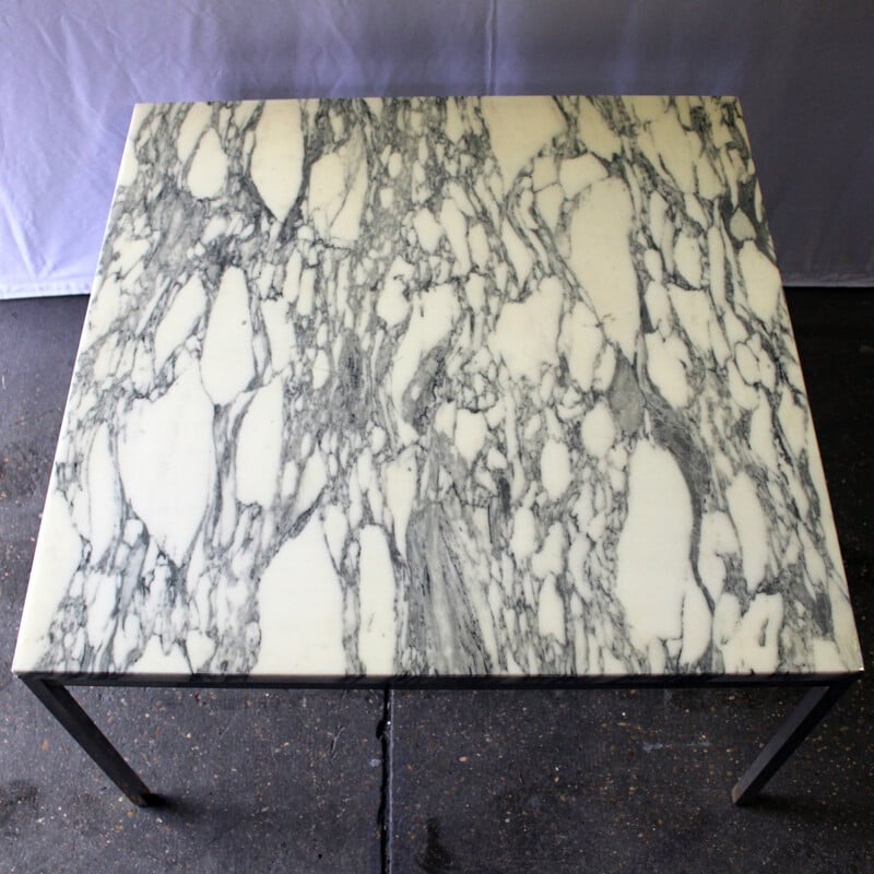 Table basse vintage en marbre de Carrare par Florence Knoll - 1970